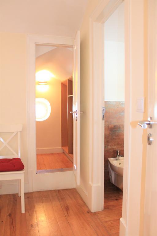 Charming Duplex- Principe Real Apartment Lisbon Luaran gambar
